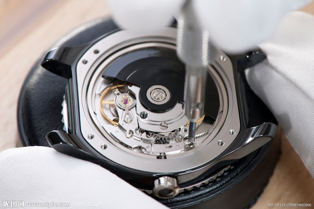 万国手表维修服务（万国强磁干扰）