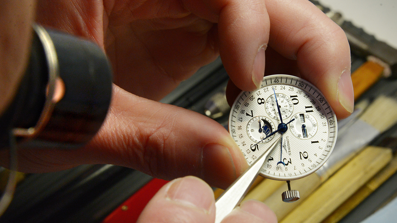 万国维修地址（万国擒纵系统故障）